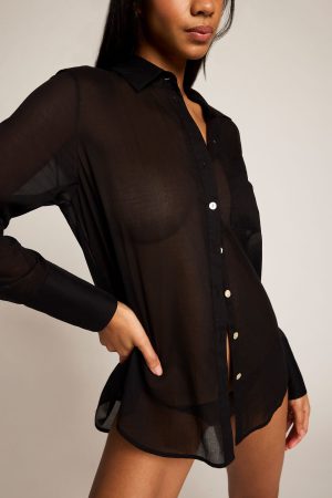 Island Shirt in Black