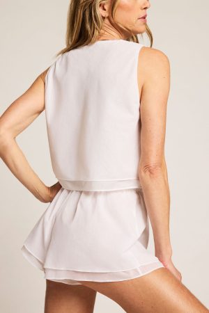 Island Play Short in White